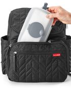 Grab & Go Snug Seal Wipes Case, image 4 of 6 slides