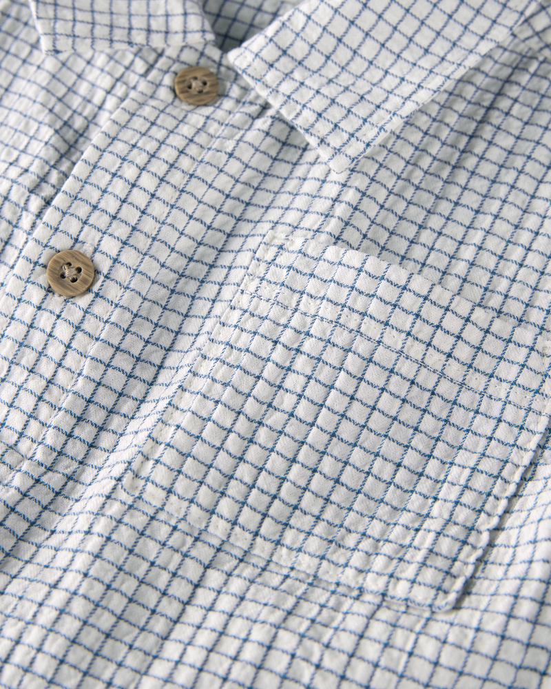 Toddler 2-Piece Organic Cotton Crinkled Seersucker Checkered-Print Set, image 3 of 4 slides