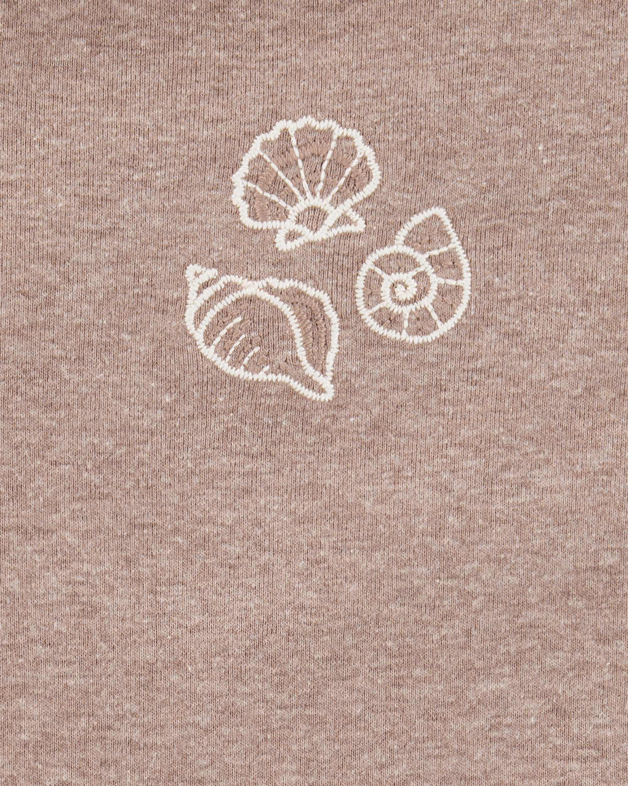 Kid 2-Piece Seashell Graphic Tee & Striped Linen Look-Alike Flowy Pull-On Shorts Set
, image 4 of 7 slides